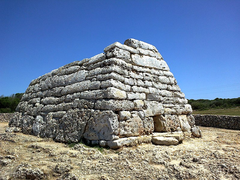 naveta de Tudons Minorque