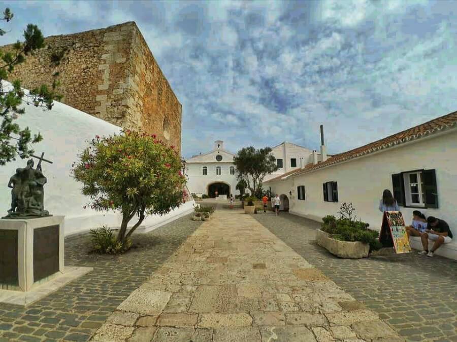 Es Mercadal, sanctuaire de Monte Toro