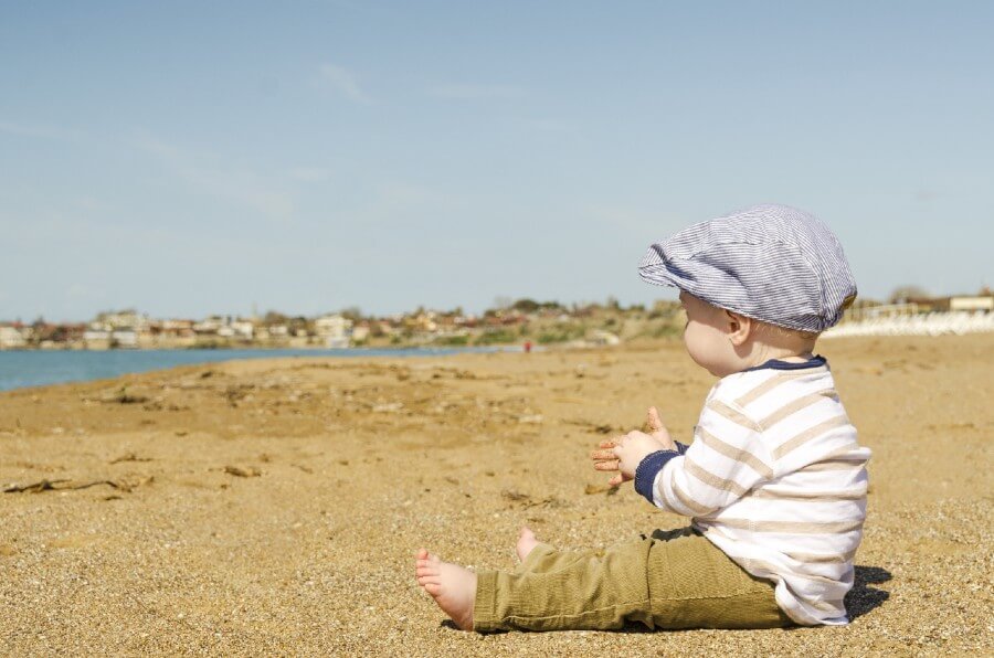 minorque avec 1 bébé