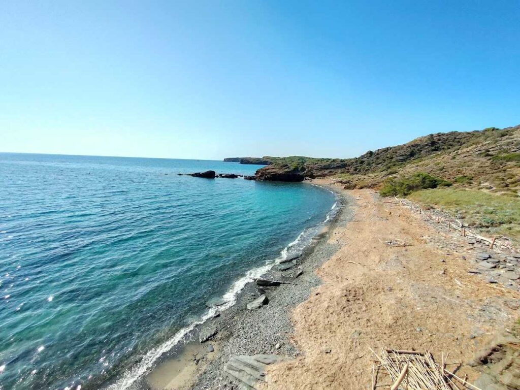 Cala Presili , près du phare de Favaritx