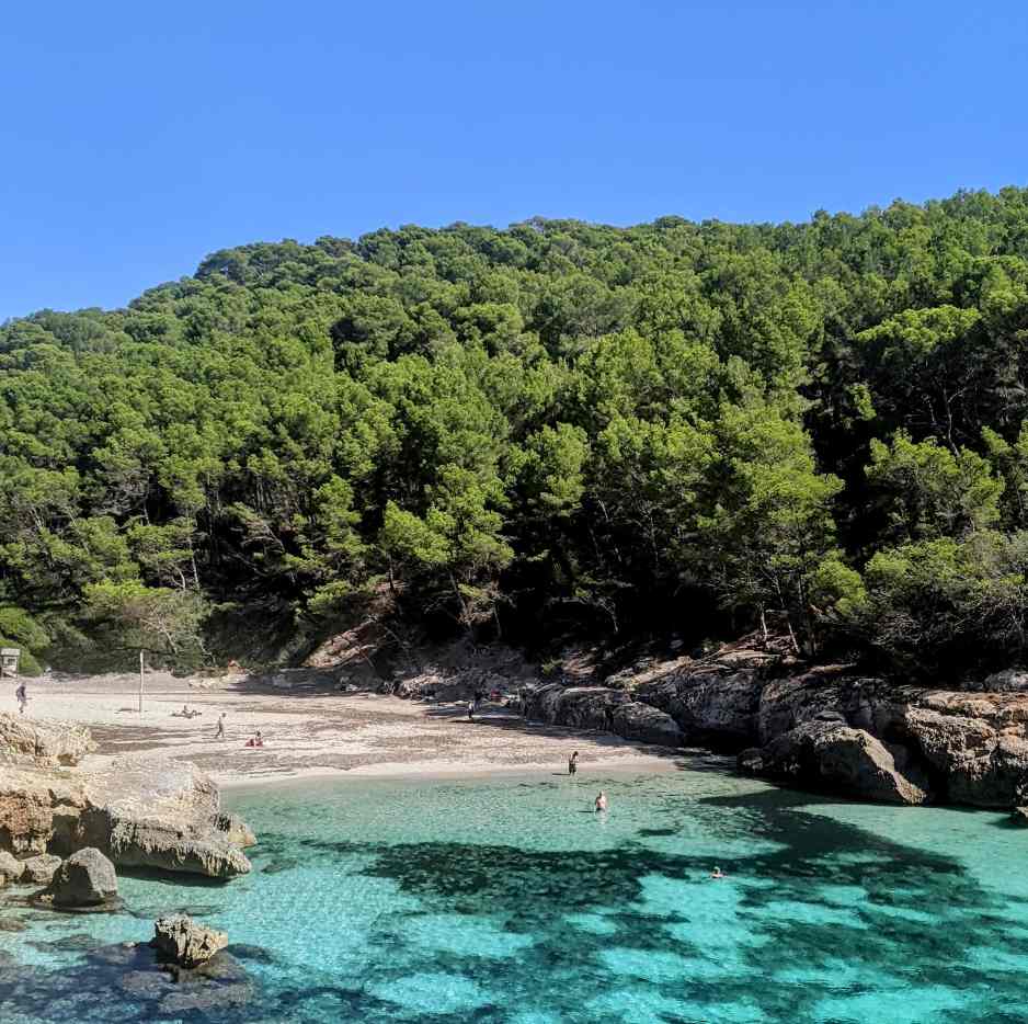 Cala Fustam